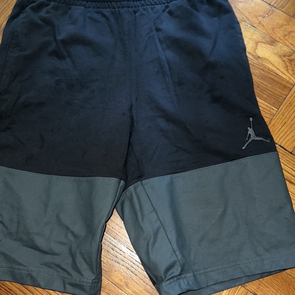 Jordan black and gray shorts size: M - Picture 3 of 7